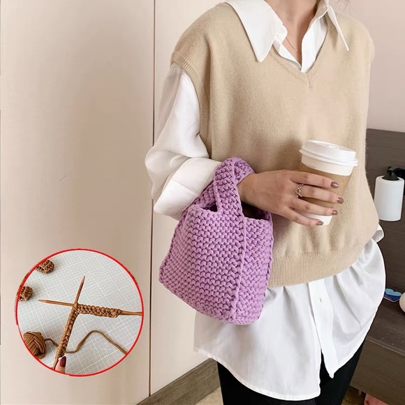 Hand needled mini bag - Picture 5 of 5